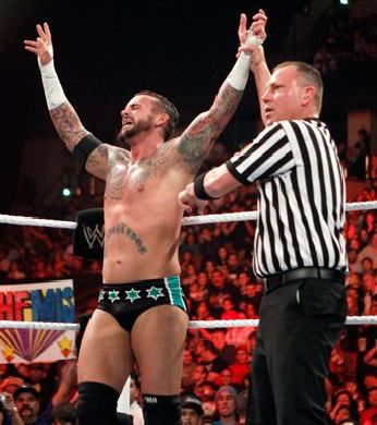 The Extreme Raid (24/1/15) : Marching To Glory Cm-punk-got-victory-over-john-cena